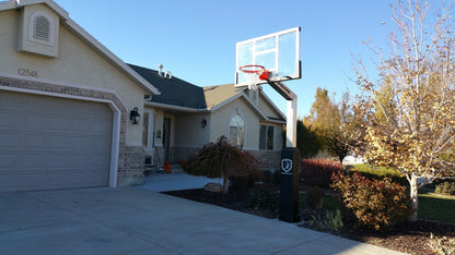 Dominator 60 Inch Basketball Hoop