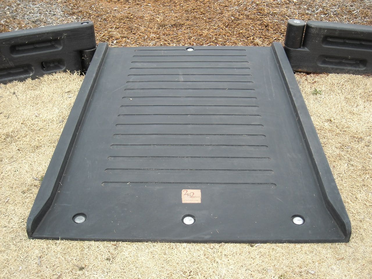 Half-Length-ParKurb-Wheelchair-Ramp_1.jpg