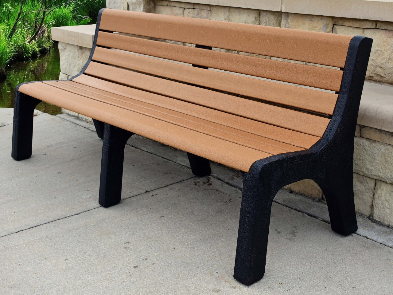 Recycled-Plastic-Newport-Bench.jpg