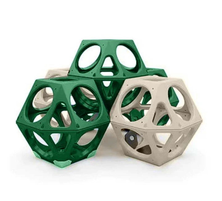 Ruby Qube Climbing Cube Cluster