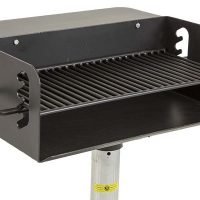 SB400-Pedestal-Grill_1.jpg
