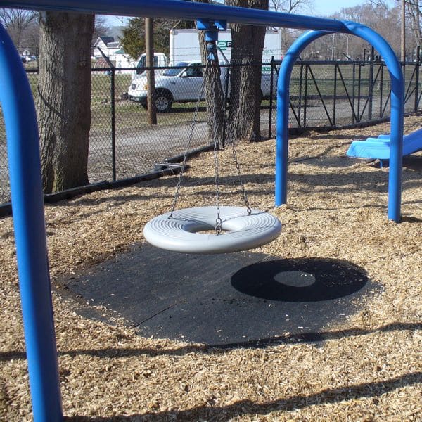 Tire-Swing-Octagonal-Mat