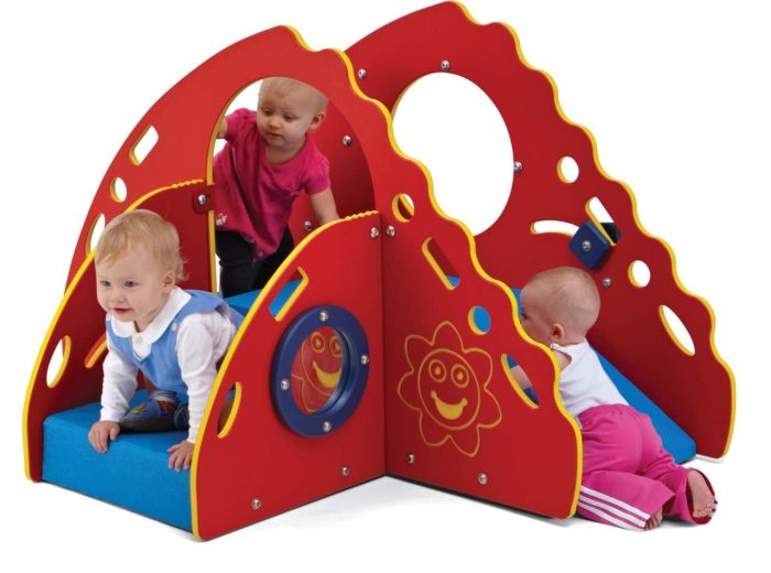 Crawl and Toddle with Blue ComfyTuff Decking