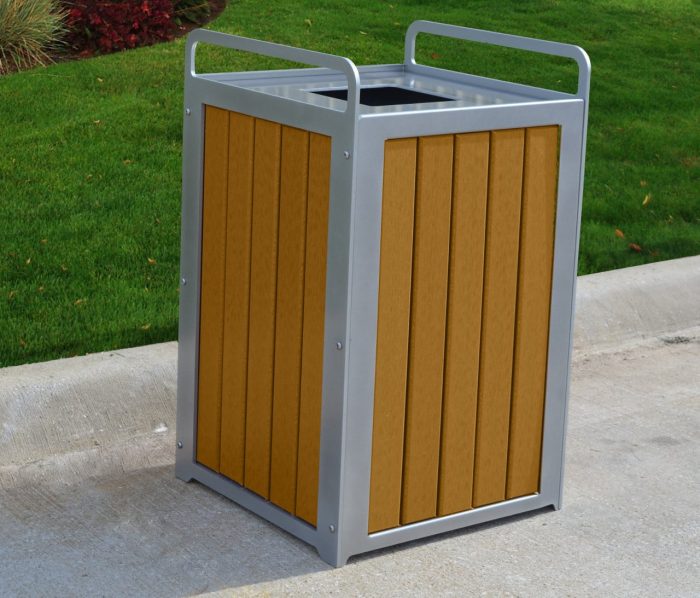 Plaza Receptacle