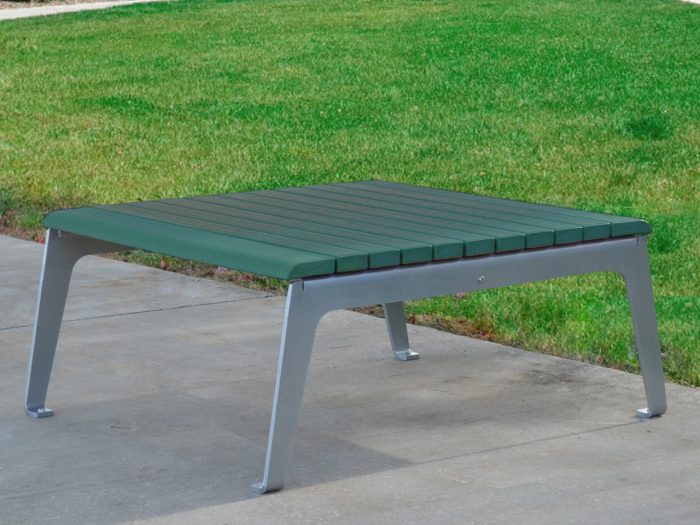 Plaza Table - Image 2