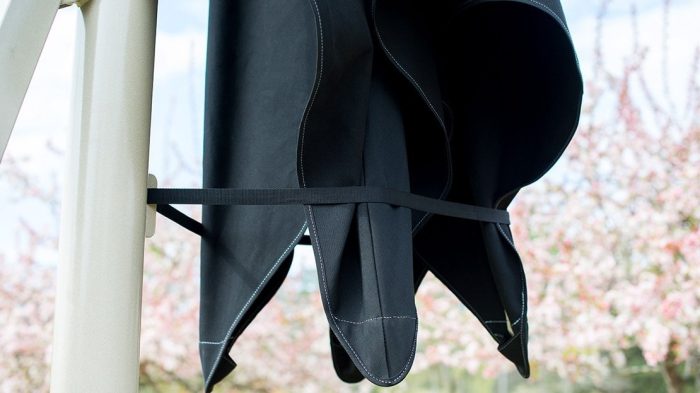 10' Portable Cantilever Umbrella - Image 2