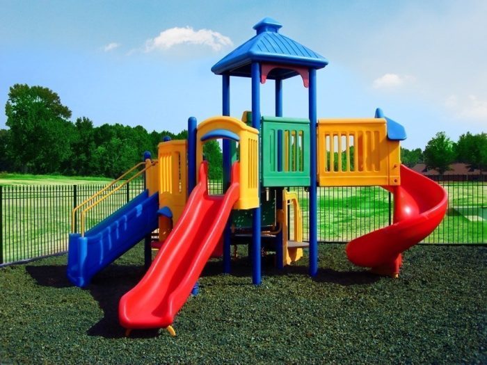 Rubber Mulch 75 cubic feet of NuPlay (1,950 lb Big Bag)