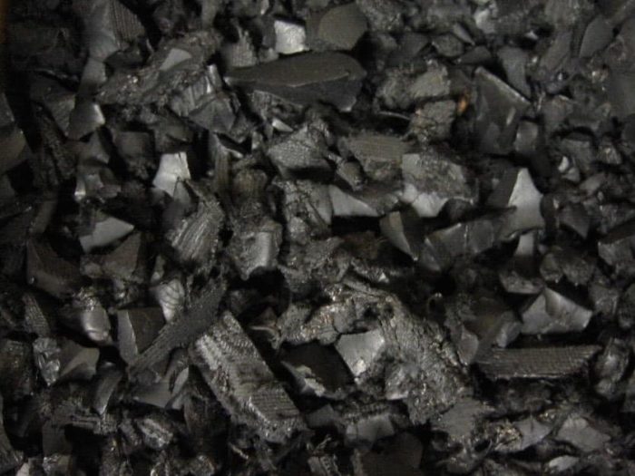 Rubber Mulch 75 cubic feet of NuPlay (1,950 lb Big Bag) - Image 3